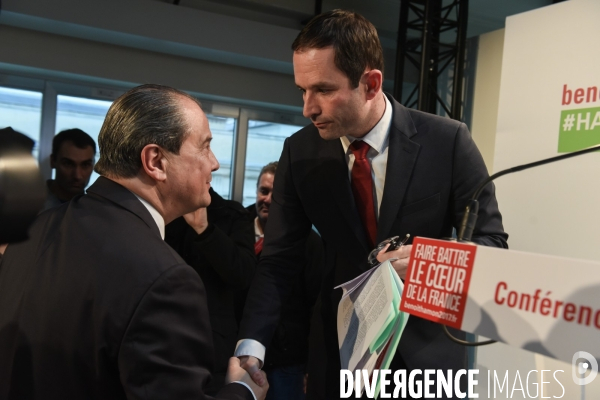 Inauguration du QG de Benoît Hamon