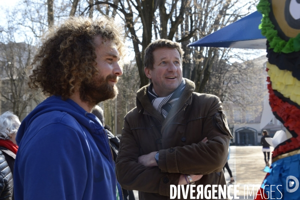 Yannick Jadot, candidat écologiste en visite à Grenoble