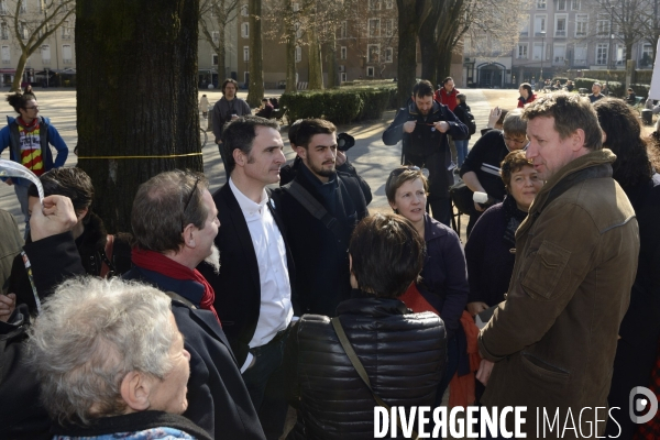 Yannick Jadot, candidat écologiste en visite à Grenoble