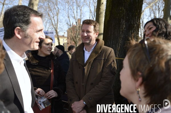 Yannick Jadot, candidat écologiste en visite à Grenoble