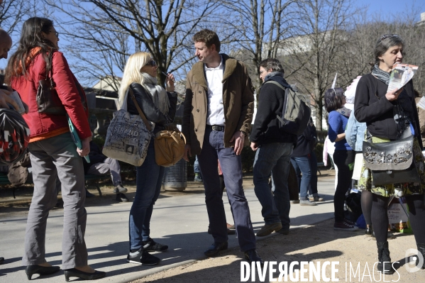 Yannick Jadot, candidat écologiste en visite à Grenoble