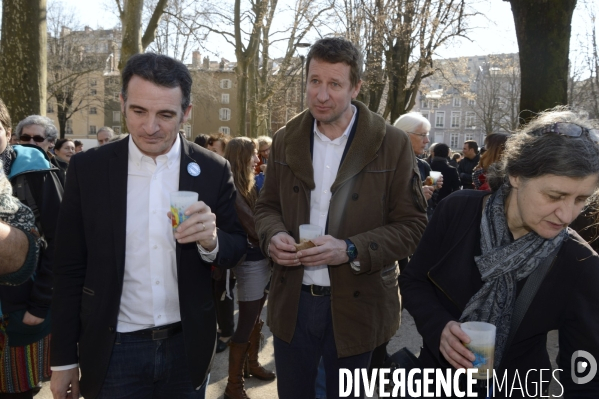 Yannick Jadot, candidat écologiste en visite à Grenoble
