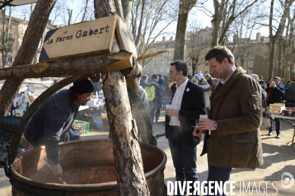 Yannick Jadot, candidat écologiste en visite à Grenoble