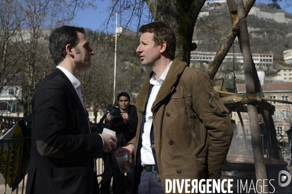 Yannick Jadot, candidat écologiste en visite à Grenoble