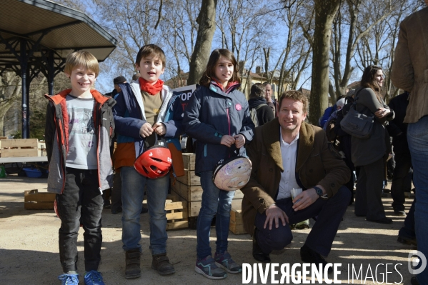 Yannick Jadot, candidat écologiste en visite à Grenoble