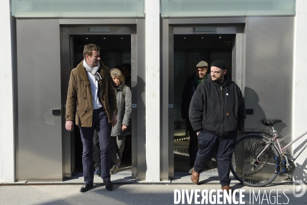 Yannick Jadot, candidat écologiste en visite à Grenoble