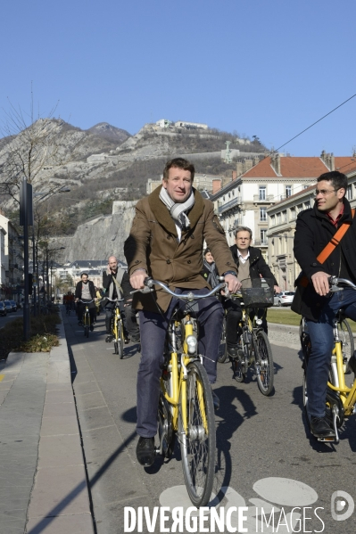 Yannick Jadot, candidat écologiste en visite à Grenoble