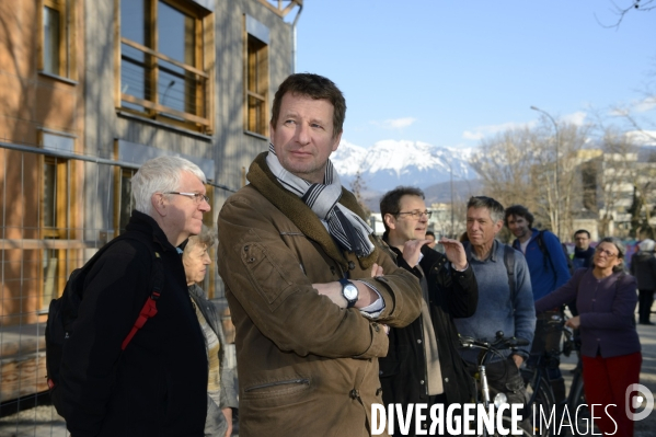Yannick Jadot, candidat écologiste en visite à Grenoble