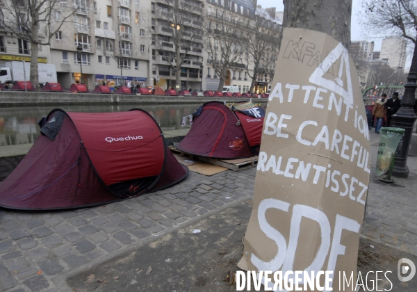 Tentes de sans abris a Paris