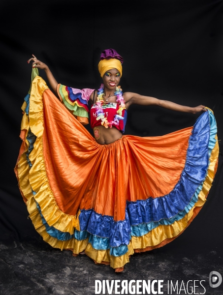 Portraits de costumes lors du carnavale de jacmel, haiti 2016.