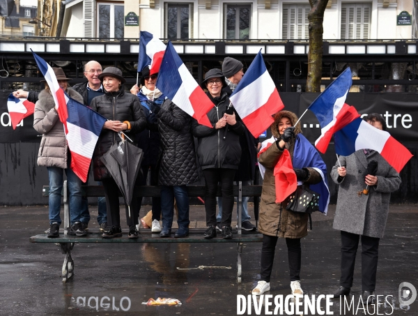 Manifestation de Soutien à François Fillon place du Trocadero