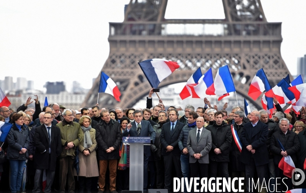 Manifestation de Soutien à François Fillon place du Trocadero