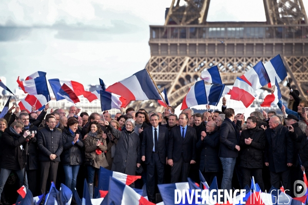 Manifestation de Soutien à François Fillon place du Trocadero