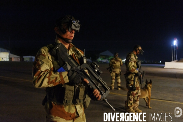 Opération BARKHANE : Base aérienne 172 de N DJAMENA (Tchad)