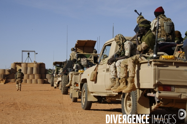 BARKHANE au Niger : Recherche des groupes armés terroristes avec les FAN.