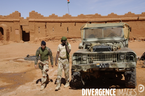 BARKHANE au Niger : Recherche des groupes armés terroristes avec les FAN.