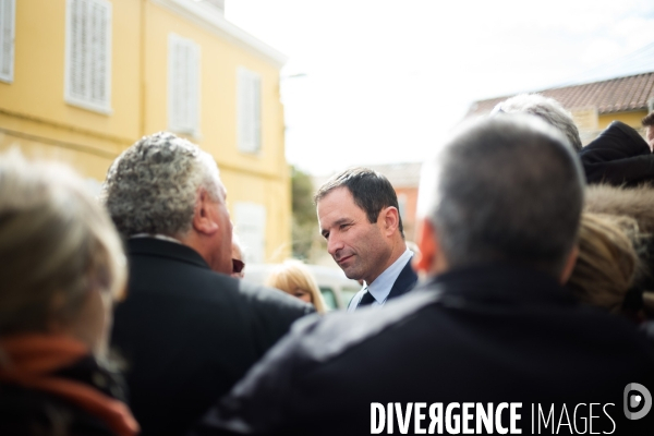 Hamon en visite dans les Bouches du Rhône