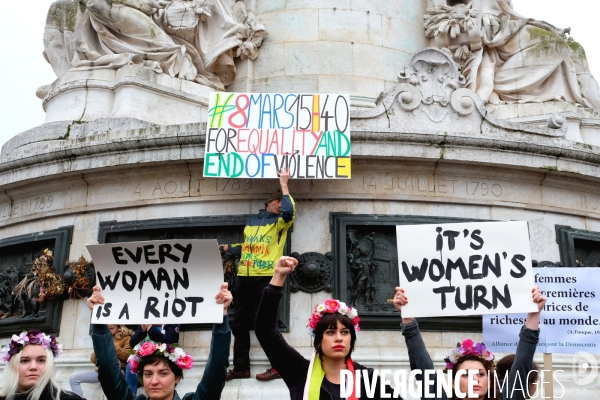 Le 8 mars journee internationale des femmes rassemblement place de la republique