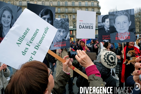 Le 8 mars journee internationale des femmes rassemblement place de la republique