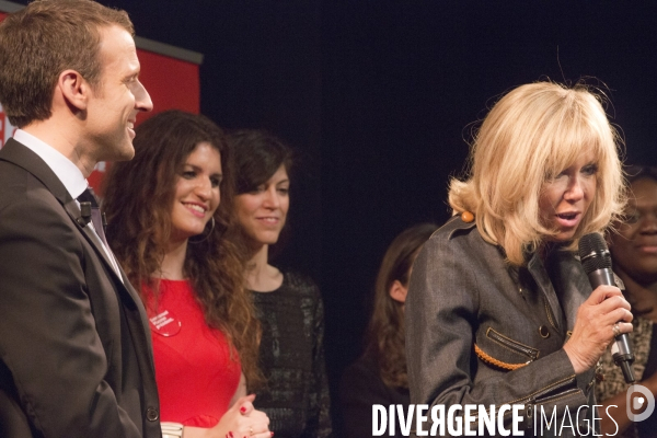 Emmanuel Macron au Théâtre Antoine pour la journée de la femme