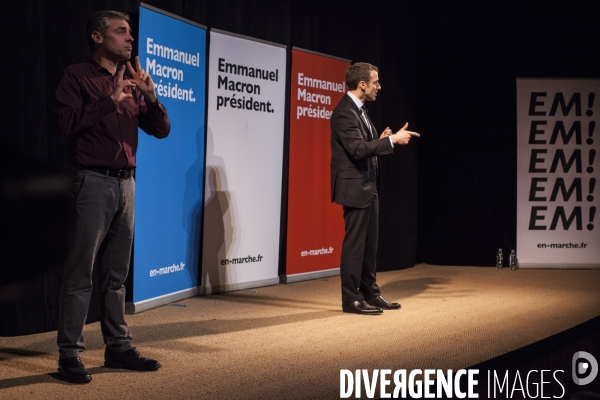 Emmanuel Macron au Théâtre Antoine pour la journée de la femme