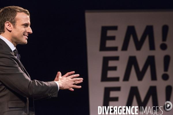 Emmanuel Macron au Théâtre Antoine pour la journée de la femme