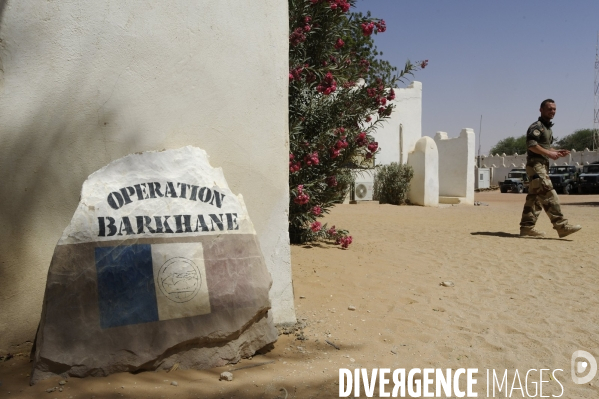 Opération BARKHANE : Base opérationnelle avancée de FAYA-LARGEAU (Tchad)