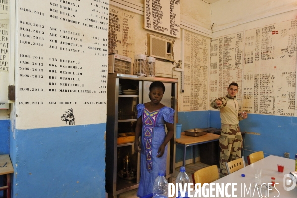 Opération BARKHANE : Base opérationnelle avancée de FAYA-LARGEAU (Tchad)