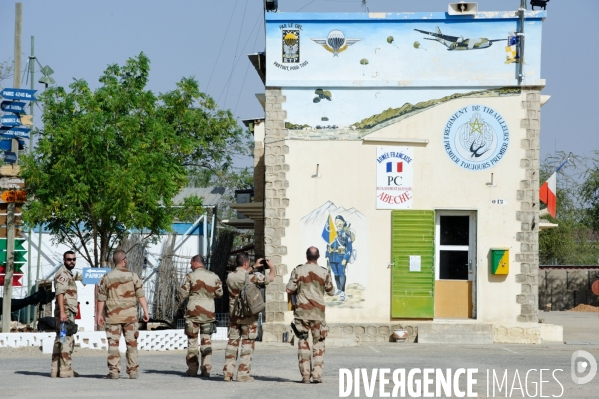 Opération BARKHANE : Base opérationnelle avancée de FAYA-LARGEAU (Tchad)