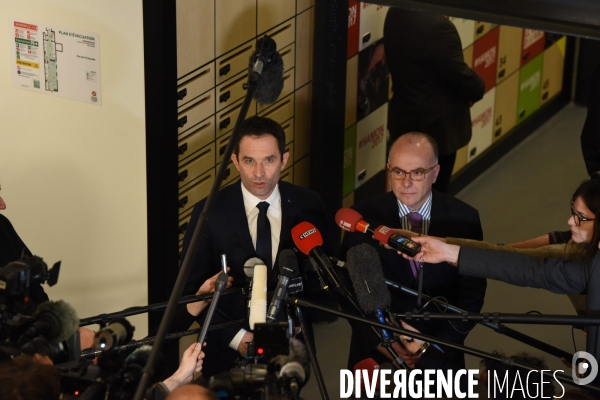 Bernard Cazeneuve au QG de Benoît Hamon