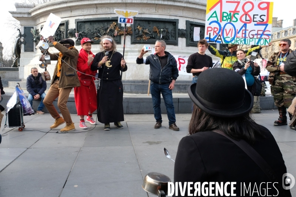 Manifestation contre la corruption en politique place de la republique