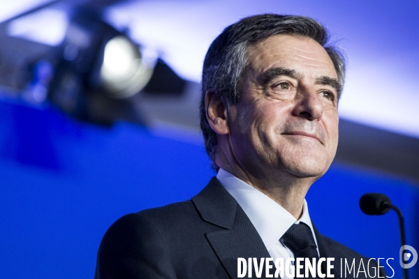 François FILLON, le candidat Les Républicains à l élection présidentielle présente son programme à son QG de campagne.