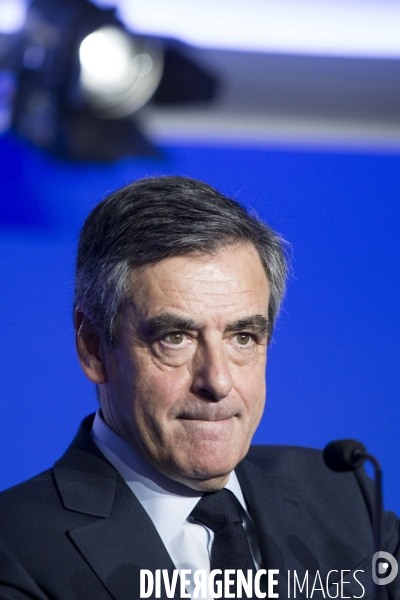 François FILLON, le candidat Les Républicains à l élection présidentielle présente son programme à son QG de campagne.