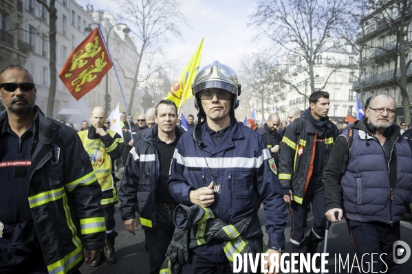 La marche des pompiers