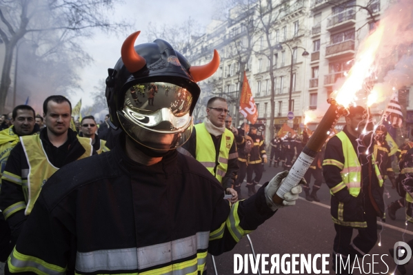 La marche des pompiers