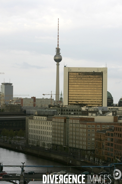 BERLIN capitale de l Allemagne réunifiée
