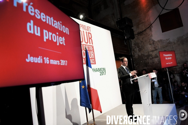 Benoit Hamon presente son projet présidentiel