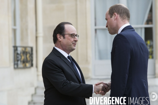 Le prince William duc de Cambridge et Catherine ( Kate) duchesse de Cambridge rencontrent François HOLLANDE au palais de l Elysée à l occasion de leur visite officielle en France.