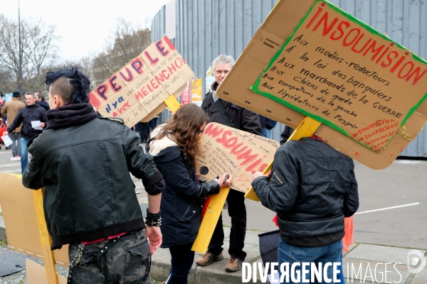 Marche pour la 6 eme republique des militants et sympathisans de jean-luc Melanchon