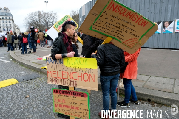 Marche pour la 6 eme republique des militants et sympathisans de jean-luc Melanchon