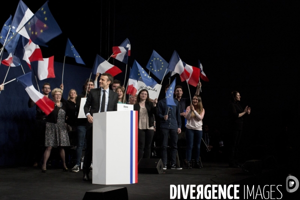 Emmanuel Macron en meeting à Reims