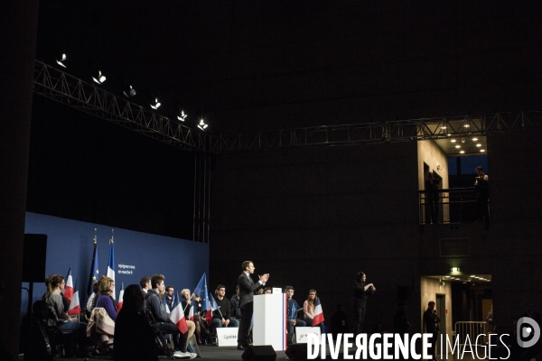 Emmanuel Macron en meeting à Reims