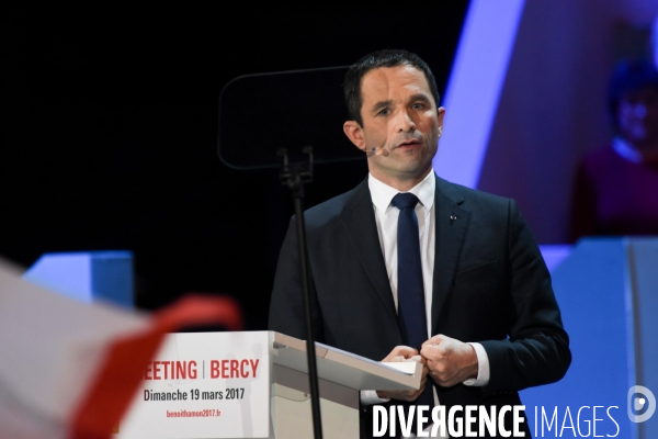 Benoît Hamon. Meeting de Bercy