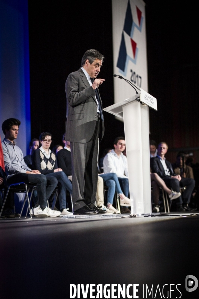 CP2017 : François Fillon à Courbevoie