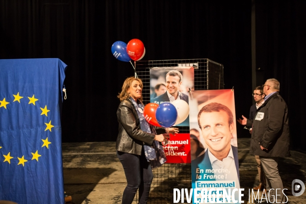 Les macronistes en banlieue à Pantin