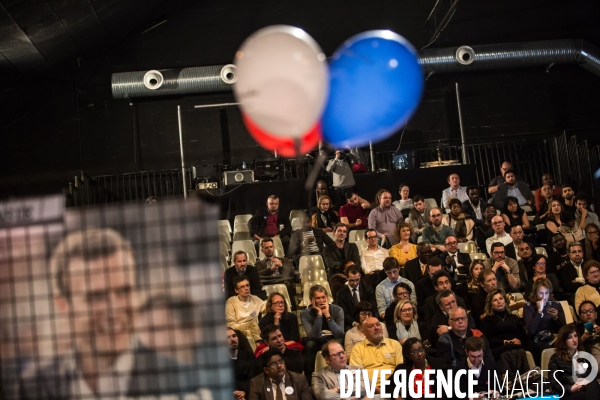 Les macronistes en banlieue à Pantin