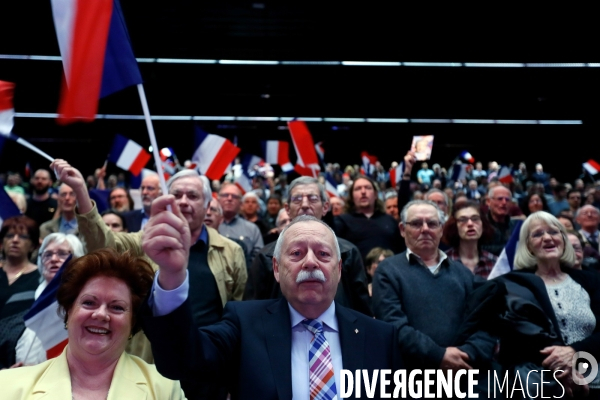 Meeting de Nicolas Dupont Aignan à Marly