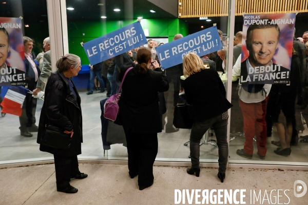 Meeting de Nicolas Dupont Aignan à Marly