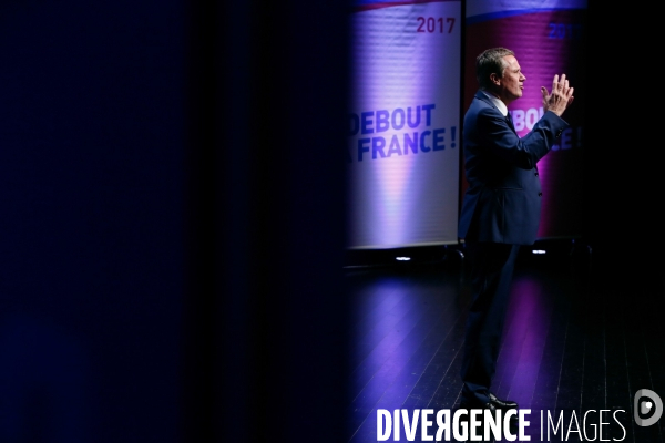 Meeting de Nicolas Dupont Aignan à Marly