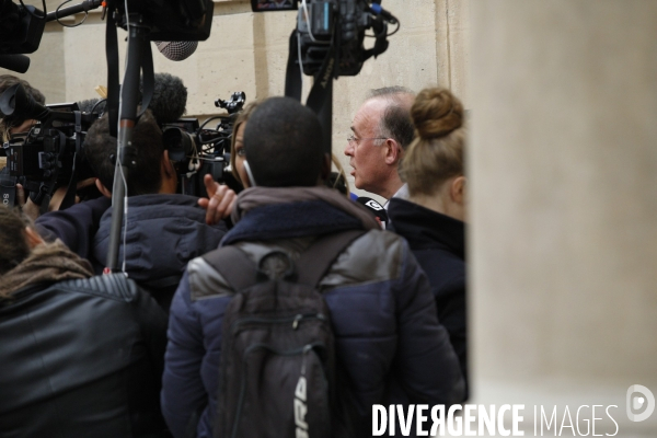 Manuel Valls réunit ses soutiens à l Assemblée Nationale